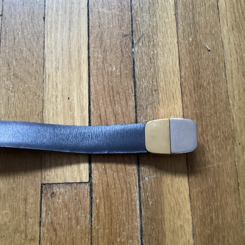 DEADSTOCK YSL Men's Size 35 Thin Gray / Maroon Leather Belt,Yves Saint Laurent